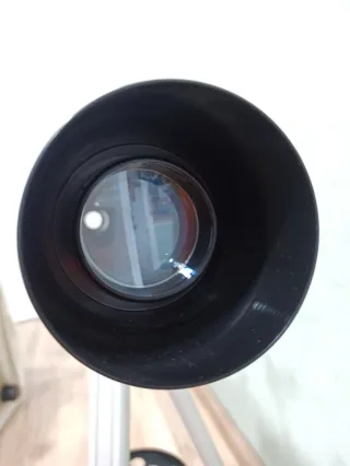 Telescopio con trípode