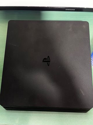 PS4 slim (PlayStation 4) Negra + 2 Mandos + Juegos