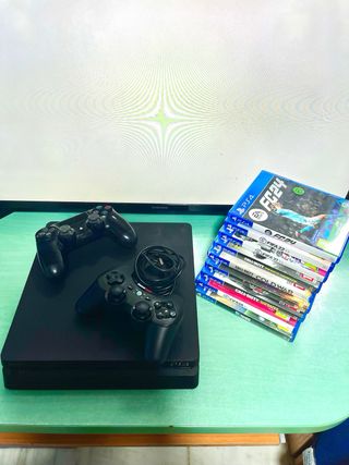 PS4 slim (PlayStation 4) Negra + 2 Mandos + Juegos