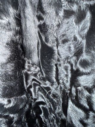 Abrigo de astracán con cuello marron