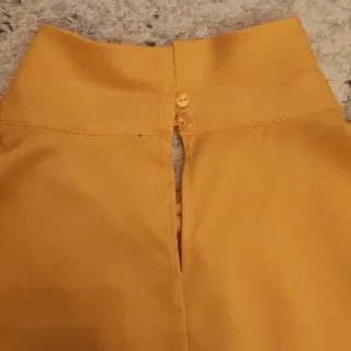 Blusa Cortefiel Amarilla Talla 2XL