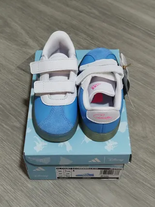 Tênis Adidas Disney Cinderella CF