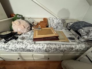 Cama Diván Madera ikea y colchón