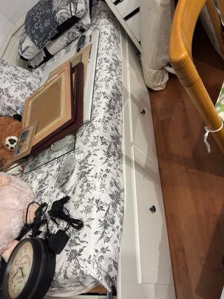 Cama Diván Madera ikea y colchón