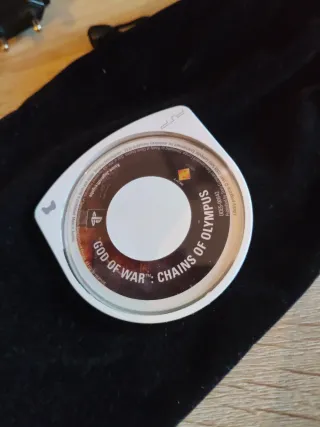 PSP Street + God of War: Olympus e altri giochi.