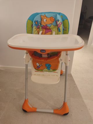 Trona Chicco bebé con estampado infantil