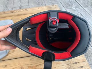 Casco Kini Red Bull Negro