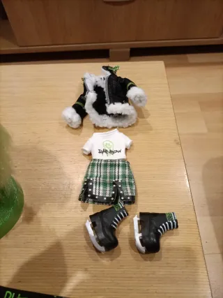 Muñeca Rainbow High Verde