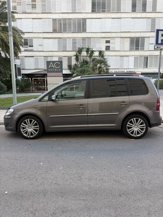 Volkswagen Touran DSG Etiqueta ECO telefono