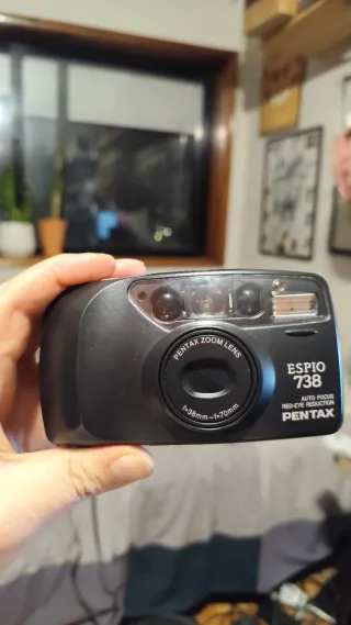 Máquina Fotográfica Pentax Espio 738