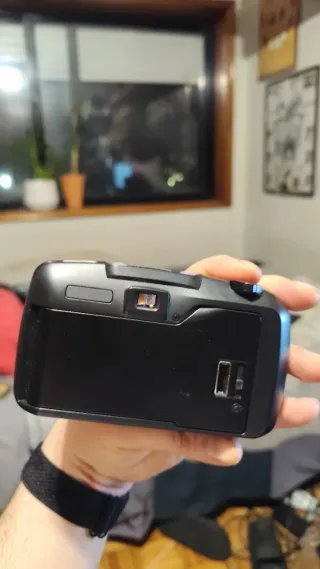 Máquina Fotográfica Pentax Espio 738