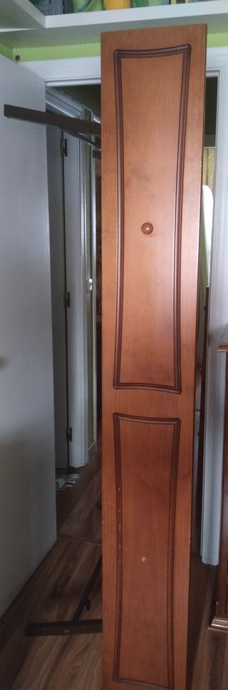 Cama doble madera maciza y 2 somier.