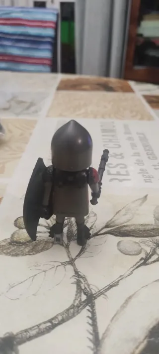 Playmobil Caballero con Escudo y Hacha