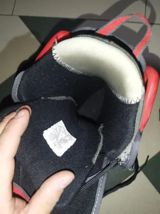 Botas de Snowboard Nike Grises y Rojas