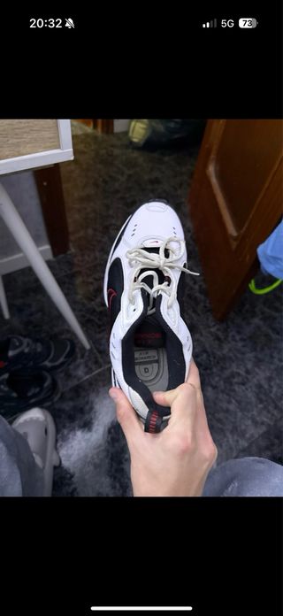 Nike Bambas Blancas y Negras