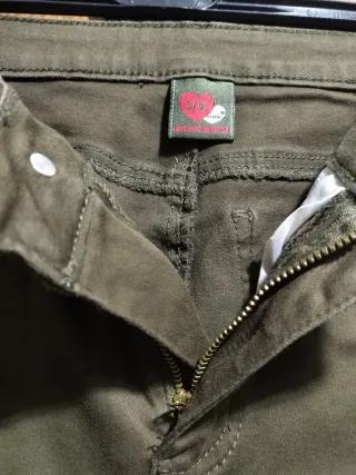 2 Calças Skinny Jeans pretas e Verdes