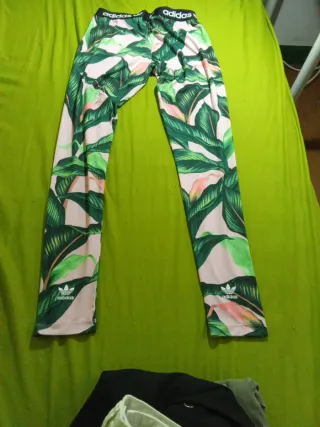 Conjunto Adidas Chándal Estampado Hojas