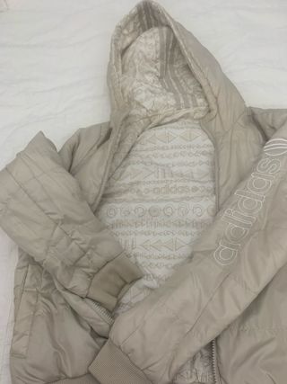 Anorak Adidas reversible beige y blanco