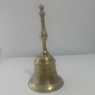 Antigua campana llamador de bronce