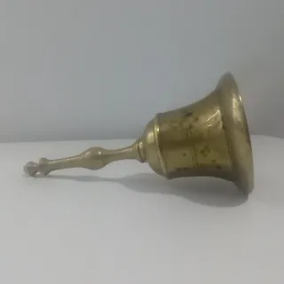 Antigua campana llamador de bronce