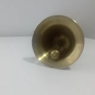 Antigua campana llamador de bronce