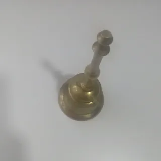 Antigua campana llamador de bronce