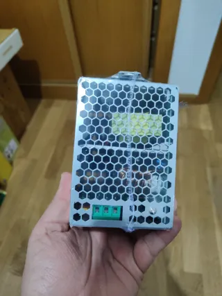 Fuente de alimentación LCTC NDR-480-12.