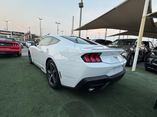 Ford Mustang 2024 s650