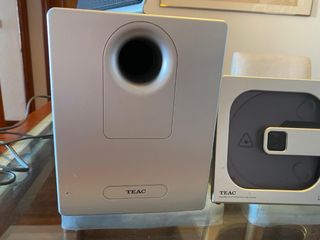Sistema Hi-Fi TEAC MC-DX10 con Subwoofer