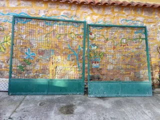 Puerta metálica para finca