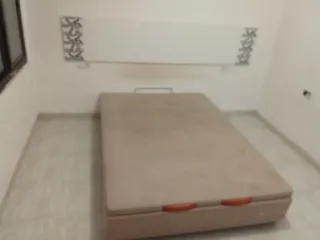 Canapé 1.50 madera buen estado