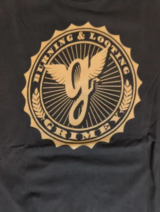 Camiseta Grimey Negra Logo Dorado