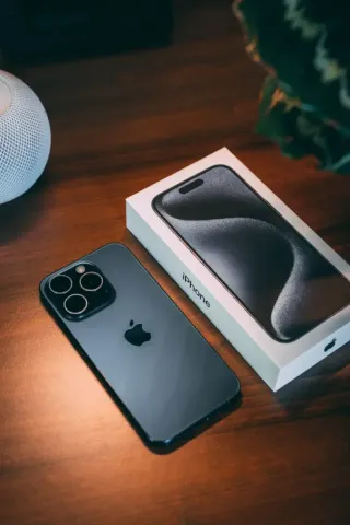 iPhone 15 Pro negro