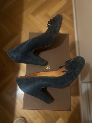 Zapatos de tacón Chie Mihara azul marino talla 38