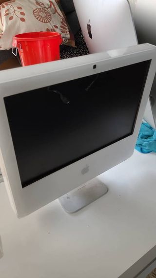 61 EQUIPOS DE APPLE AVERIADOS