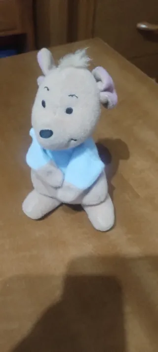 Lote 4 peluches: mono, 2 perros y canguro.