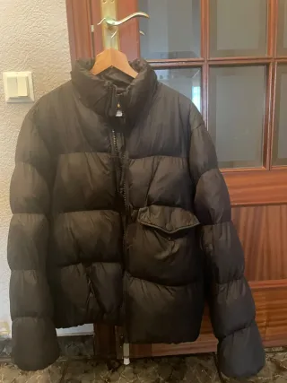 Cazadora acolchada negra