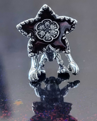Charm para pulsera Pandora Demogorgon Articulado
