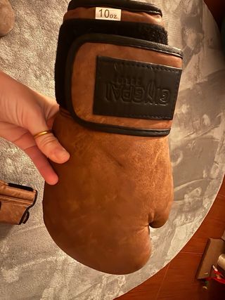 Guantes Boxeo 10 oz Marrones en perfecto estado.