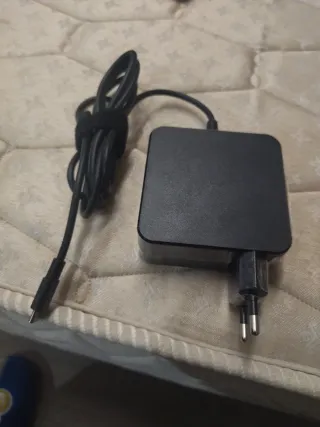 Cargador Lenovo Tipo C 65W