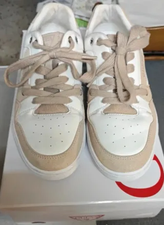 Scarpe donna Guess beige/bianche