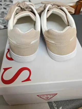 Scarpe donna Guess beige/bianche