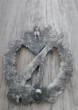 Militaria Distintivo Wehrmacht de Assalto em Prata