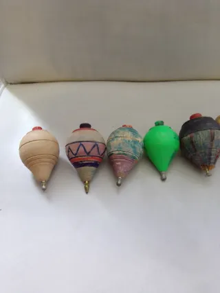 Lote peonzas antiguas