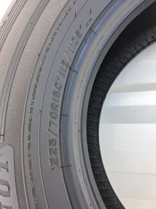 Neumáticos 225/70 R15 C