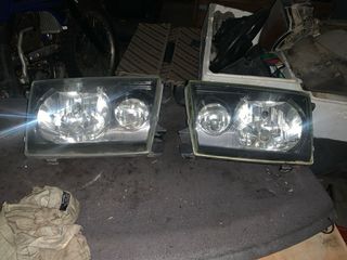 Faros Delanteros Nissan Terrano II
