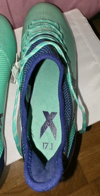 Scarpe da calcio Adidas Juanpi firmate taglia 41.5