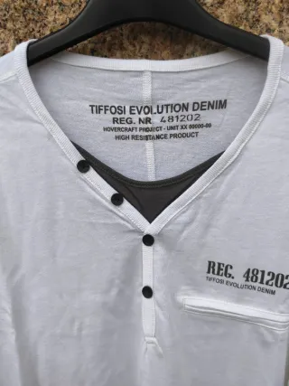 T-shirt Tiffosi Evolution Denim - Estilo Henley