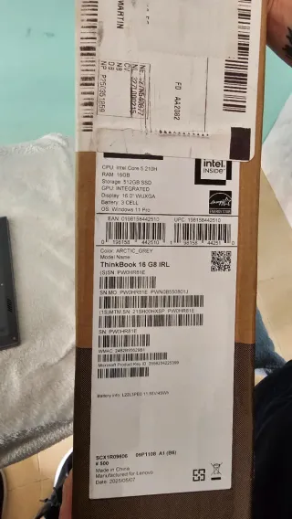 Ordenador Lenovo Gris y Negro