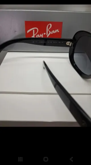 Occhiali da sole Ray-Ban Jackie Ohh neri